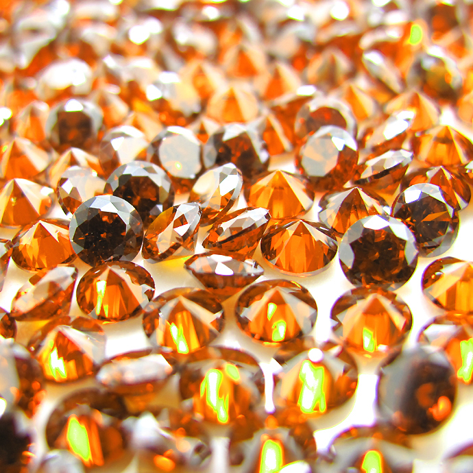 キュービックジルコニアcz（オレンジ）【AAA】・ルース（裸石）・/ラウンド【3mm】ファセットカット（10.1g入/250個相当）