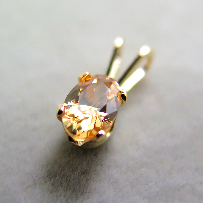 4本爪ペンダントトップ（立爪）（キュービックジルコニア・オーバル6×4mm）【シャンパン】「14kgf（ゴールドフィルド）」（1個）
