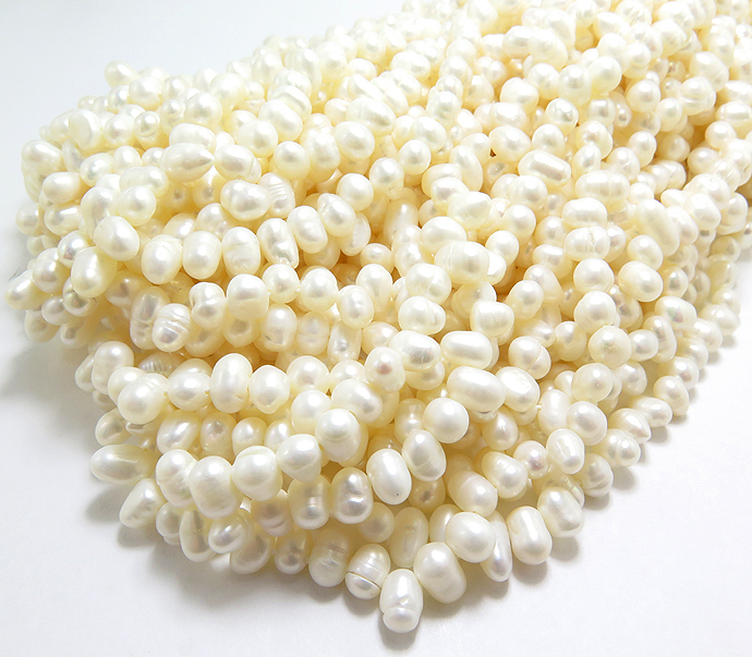 淡水パール真珠ビーズ（ホワイト系）/エッグ（6~7mm）（5連）