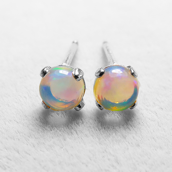 エチオピアンオパールピアス 天然石＜10月誕生石＞ 4mm シルバー SV925（1ペア）