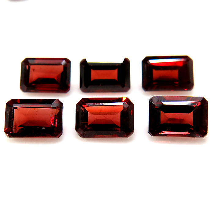 ガーネット（モザンビーク）天然石ルース レクタングルカット オクタゴン 【6×4mm】ファセットカット（10個）