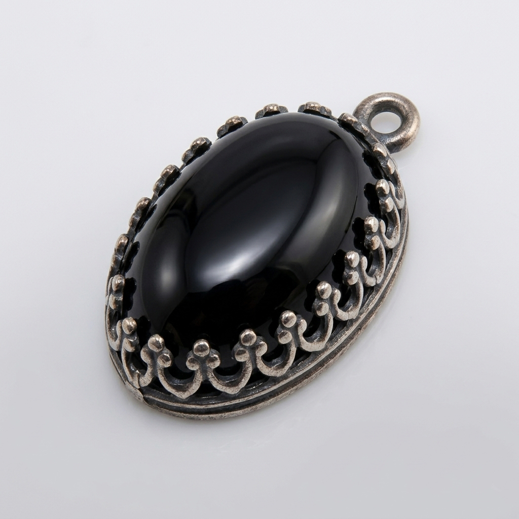 ブラックオニキス ペンダントトップ  銀古美  天然石（ベゼル/カボション）10×8mm（真鍮ブラス・アンティークシルバーカラー）（1個）
