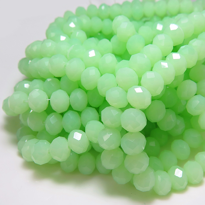 ガラスビーズ/ラウンデル（10×7mm）ライトグリーン45cm（25本）