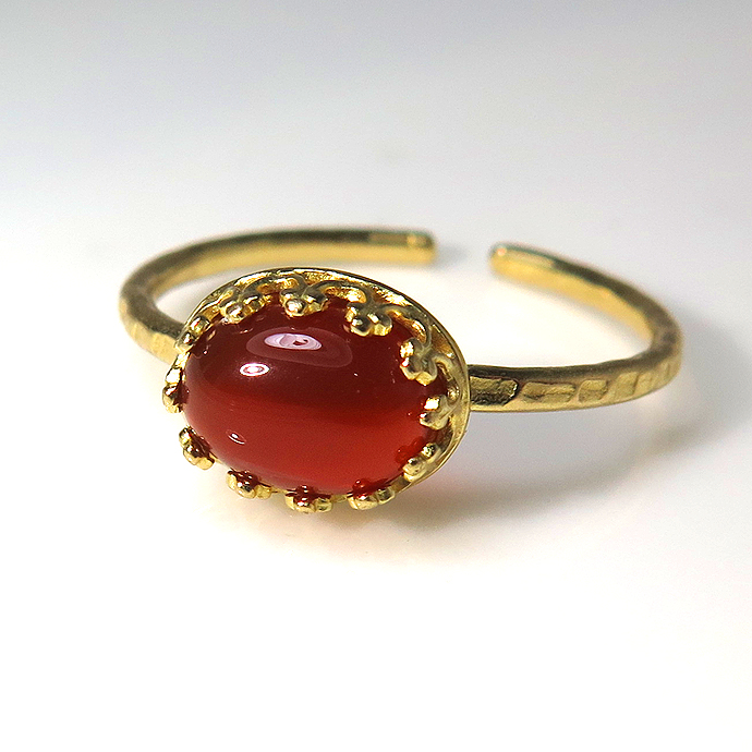 天然石指輪  レッドオニキス ハンマードリング（カボションオーバル横8×6mm）（真鍮ブラス・ゴールドカラー）（1個）
