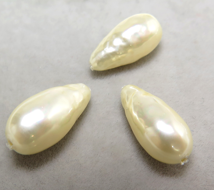 純国産ガラスパールビーズ バロックパール ドロップ（雫、ツユ）ミガキ 8×16mm ビンテージパールカラー[A]（10個）