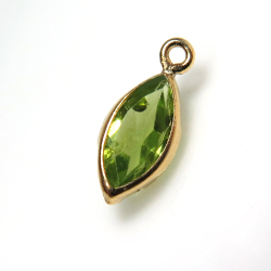 407 14kgf宝石質マーキスカットのチャーム