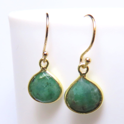 エメラルド ピアス 天然石 12×9mmマロン・ハート・フレンチ