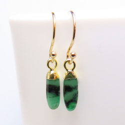 No.2075☆14KGF天然石ブラジル産エメラルド￼￼のピアス