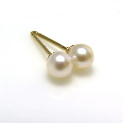 14K淡水パールピアス・淡水真珠（ホワイト系）/（ラウンド5～5.5mm）「K14（14金）」（10ペア）