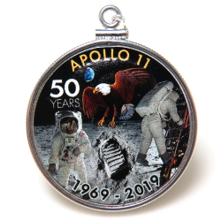 アポロ11号 APOLLO 月面着陸 50周年記念 コイン ペンダント・アメリカ ケネディハーフダラー（50セント） バチカン付「シルバーSV925」（1個）