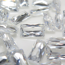 キュービックジルコニアcz【AAA】・ルース（裸石）・バゲット【3×2mm】ファセットカット（150個）