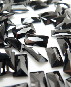 キュービックジルコニアcz ブラック 【AAA】・ルース（裸石）・バゲット【10×5mm】ファセットカット（12個）