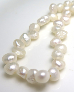 バロックパール ビーズ 淡水真珠 （ホワイト系）5～6mm / 18cm（1連）