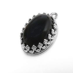 ブラックオニキスペンダントトップ 天然石（ベゼルセッティング/カボション）10×8mm（真鍮ブラス・シルバーカラー）（1個）