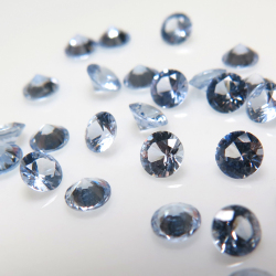 天然石ルース（裸石）・ブルーサファイア・（ライトブルー）（セイロン・加熱）ラウンド【2.5mm】ダイヤモンドカット（マシーンカット）（25個）