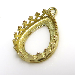 ベゼル空枠クラウン（ベゼルセッティング/カボション用）（ペアシェイプ14×10mm）（真鍮ブラス・ゴールドカラー）（50個）