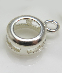 ベゼル 空枠 石枠 ラウンド ペンダント チャーム（セッティング）カン付 6mm（真鍮ブラス・シルバーカラー）7個