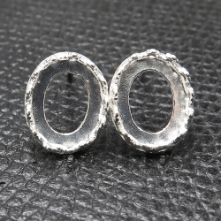 シルバーピアス 空枠 オーバル クラウン（ベゼルセッティング/カボション）8×6mm（真鍮ブラス・シルバーカラー）10ペア