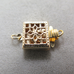 ゴールドフィルド・クラスプ・スクエア型（8.5mm×8.5mm）「14kgf」（1個）