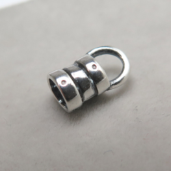 スターリングシルバー925/エンドキャップ・カツラ（ラウンド・内径4.0mm）【いぶし】「SV925」（10個）