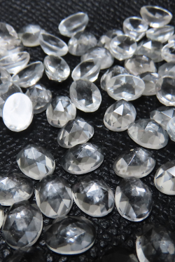 水晶 天然石ルース クリスタル（裸石）ローズカット オーバル【14×10mm】10個