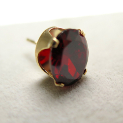 10×8mmオーバル4本爪・スタッドピアス（CZキュービックジルコニア