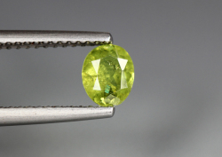 天然石ルース（裸石）デマントイドガーネット（ナミビア産/非加熱）オーバル【5.9×4.8×2.5mm】ファセットカット（1個）