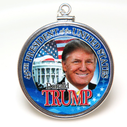 ドナルド・トランプ大統領 コインペンダント・DONALD TRUMP アメリカ ハーフダラー（50セント）バチカン付「シルバーSV925」（1個）