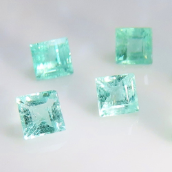 エメラルド 天然石ルース （ザンビア産・含侵処理）スクエア【3.2mm】ファセットカット（25個）
