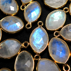 レインボームーンストーン 天然石チャーム・ペンダントトップ マーキス