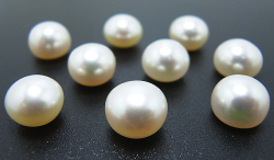 淡水パール（ホワイト系）/片穴パール（ボタン9.5～10mm）（25個）