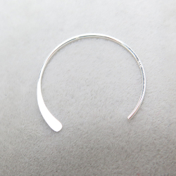 925シルバーピアスパーツ 18mm ラウンドフック ループ フラット ハンマード（50ペア）