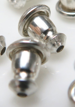 ピアスキャッチ 5.5mm×4.5mm シルバー　SV925 （2ペア）