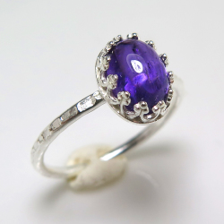 天然石アメジスト 指輪ハンマードリング＜2月誕生石＞（カボションオーバル・8×6mm）（真鍮ブラス・シルバーカラー）（1個）