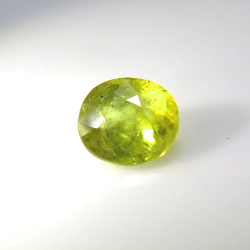 天然石ルース（裸石） スフェーン ロシア産/非加熱 オーバル【6.2×5.5×3.9mm】ファセットカット（1個）