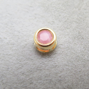14kgfベゼルチャーム/天然石チャームピンクオパール（ラウンド3mm）ベゼル「ゴールドフィルド」（1個）
