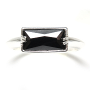 CZ リング 指輪 ブラック キュービックジルコニア （バゲット 10×5mm）（真鍮ブラス・シルバーカラー）