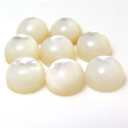 マザーオブパール ルース カボションカット（ラウンド）【5mm】（15個）