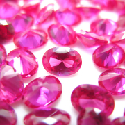 ルビー【AAA】「合成コランダム/火炎溶融法（ベルヌーイ法）」・ルース（裸石）/オーバル【5×3mm】ファセットカット（20個）