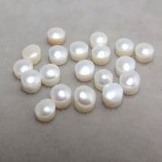 淡水パール真珠（ホワイト系）/カボション（ラウンド3mm）（10個）