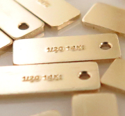 14kgf クオリティータグ 板カン ダルマ 刻印 レクタングル ゴールドフィルド（10個）