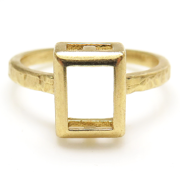 レクタングル 長方形 指輪 リング 石枠 空枠 真鍮 ハンマード ベゼル 7×5mm（ブラス・ゴールドカラー）10個