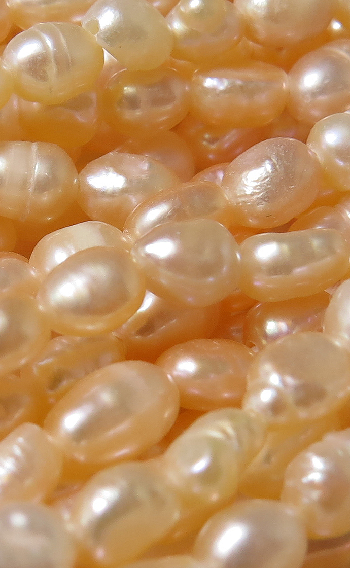 パール ライス 淡水真珠ビーズ（ペールピンク～ペールオレンジ）3.5～4mm （1連）