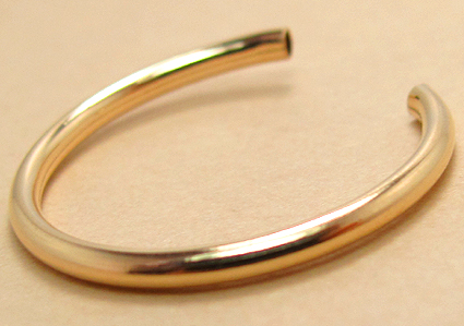 リングパーツ（指輪用チューブ）・プレーン線径2mm（サイズ目安：12～13号）「14kgf」（1個）