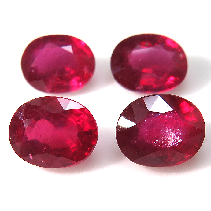 ルビー 天然石ルース （加熱/鉛ガラス充填・アフリカ・モザンビーク産） オーバル【8×6mm】ファセットカット（1個）