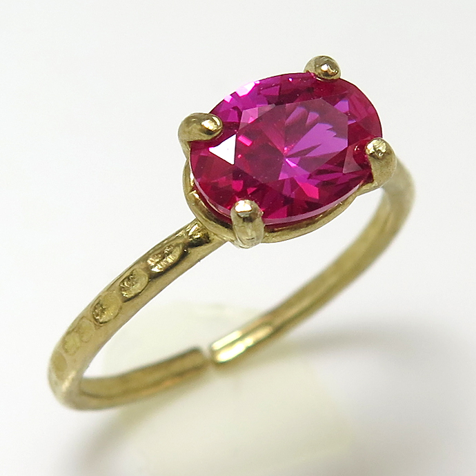 合成石 ルビー 指輪 リング ハンマード（オーバル横8×6mm）真鍮ブラス・ゴールドカラー