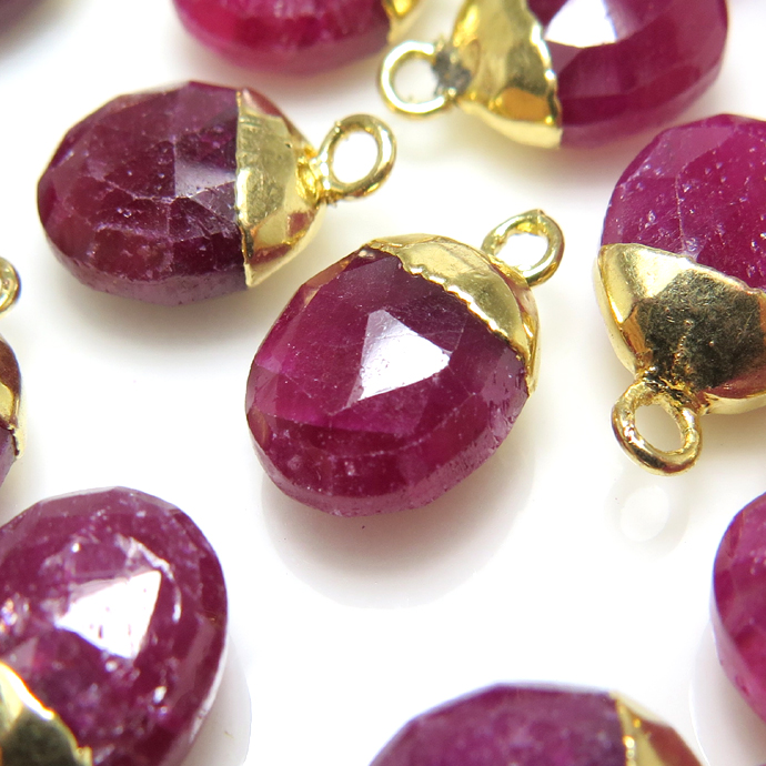 ルビー 天然石チャーム・ペンダントトップ ドロップ オーバル13×8mm  18金ゴールドプレーテッド ベゼル （5個）