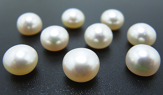 淡水パール（ホワイト系）/片穴パール（ボタン9.5～10mm）（25個）