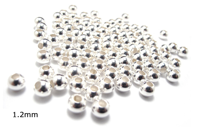 スターリングシルバー925/ラウンドビーズ3mm（穴のサイズ：1.2mm）（スムース/シームレス）（300個）