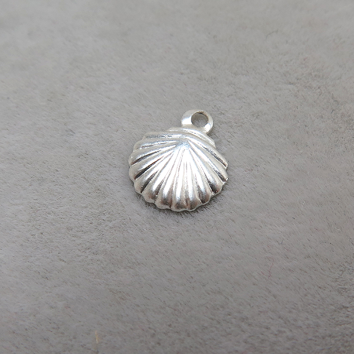 シルバーアクセサリーチャーム（シェル）【8mm】「SV925」（8個）